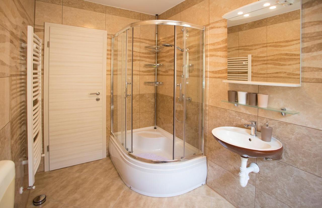 Apartman Lori Кастав Екстер'єр фото