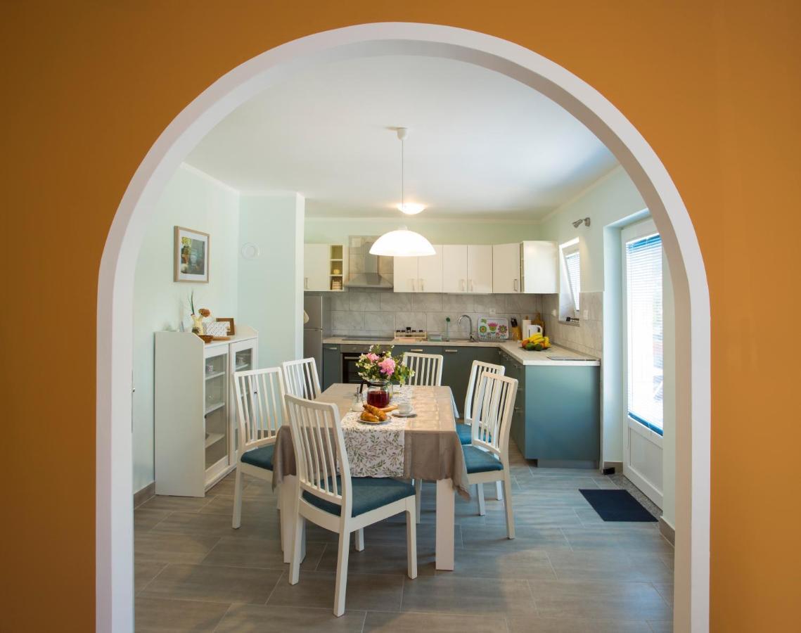 Apartman Lori Кастав Екстер'єр фото